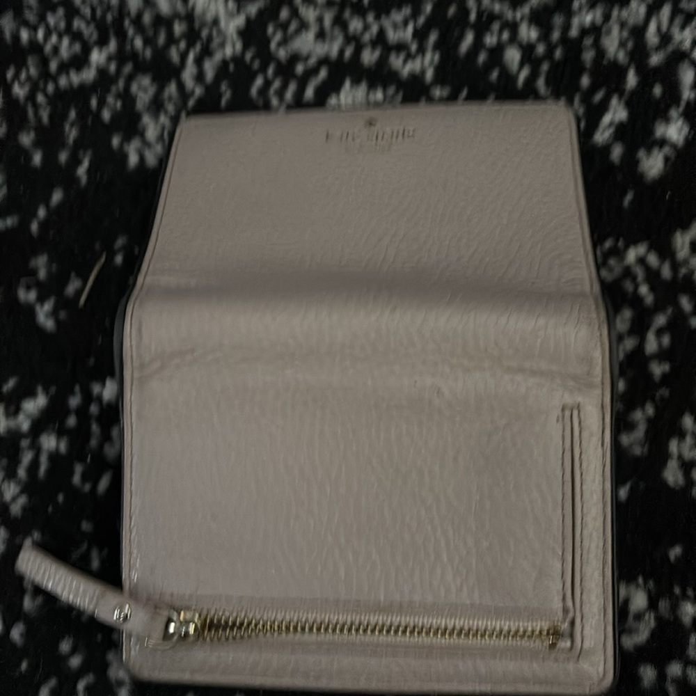 Kate Spade Wallet - Picture 6 of 7